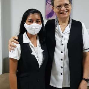 RENOVAÇÃO DOS VOTOS RELIGIOSOS DA IRMÃ KÊISE MARIA