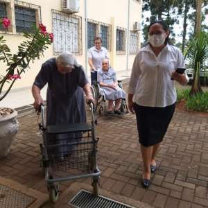 BODAS DE DIAMANTE DE VIDA RELIGIOSA CONSAGRADA