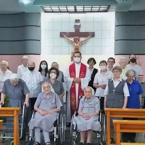 BODAS DE DIAMANTE DE VIDA RELIGIOSA CONSAGRADA