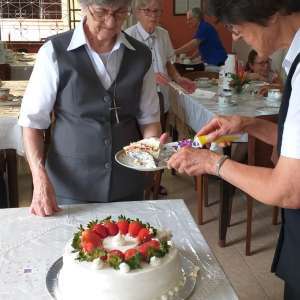 BODAS DE DIAMANTE DE VIDA RELIGIOSA CONSAGRADA