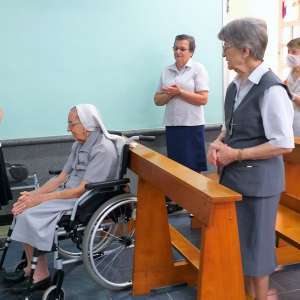 BODAS DE DIAMANTE DE VIDA RELIGIOSA CONSAGRADA