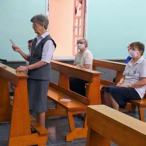 BODAS DE DIAMANTE DE VIDA RELIGIOSA CONSAGRADA