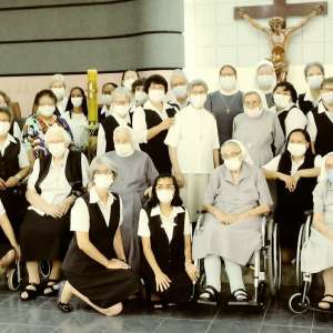 DIZER SIM A DEUS NA VIDA RELIGIOSA PARA TESTEMUNHAR O AMOR