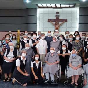 DIZER SIM A DEUS NA VIDA RELIGIOSA PARA TESTEMUNHAR O AMOR