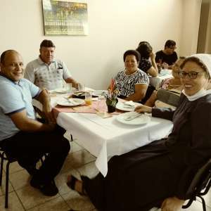 DIZER SIM A DEUS NA VIDA RELIGIOSA PARA TESTEMUNHAR O AMOR