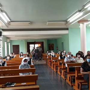 DIZER SIM A DEUS NA VIDA RELIGIOSA PARA TESTEMUNHAR O AMOR