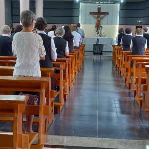 DIZER SIM A DEUS NA VIDA RELIGIOSA PARA TESTEMUNHAR O AMOR