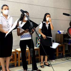 DIZER SIM A DEUS NA VIDA RELIGIOSA PARA TESTEMUNHAR O AMOR