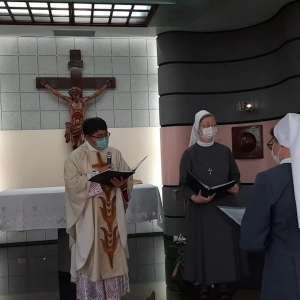 DIZER SIM A DEUS NA VIDA RELIGIOSA PARA TESTEMUNHAR O AMOR