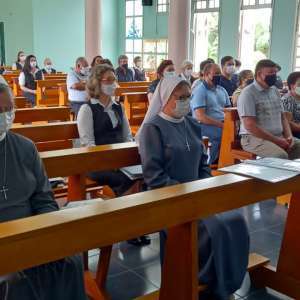 DIZER SIM A DEUS NA VIDA RELIGIOSA PARA TESTEMUNHAR O AMOR