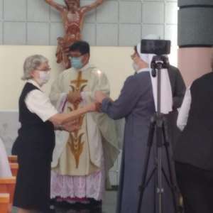 DIZER SIM A DEUS NA VIDA RELIGIOSA PARA TESTEMUNHAR O AMOR