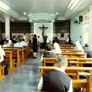 DIZER SIM A DEUS NA VIDA RELIGIOSA PARA TESTEMUNHAR O AMOR