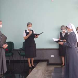 DIZER SIM A DEUS NA VIDA RELIGIOSA PARA TESTEMUNHAR O AMOR