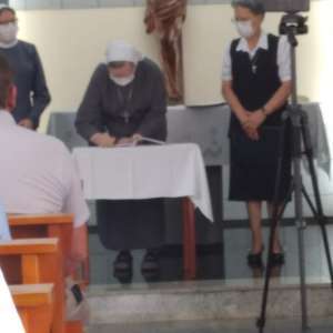 DIZER SIM A DEUS NA VIDA RELIGIOSA PARA TESTEMUNHAR O AMOR