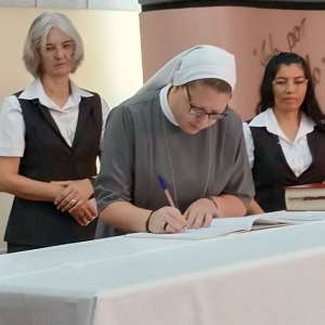 DIA MUNDIAL DA VIDA CONSAGRADA E RENOVAÇÃO DE VOTOS