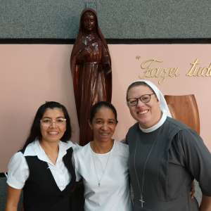 DIA MUNDIAL DA VIDA CONSAGRADA E RENOVAÇÃO DE VOTOS