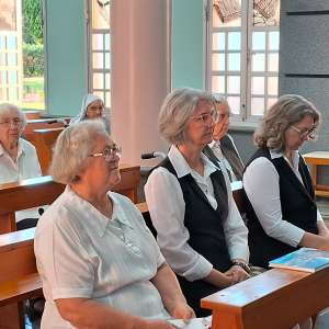 JUBILEU DE 50 ANOS DE CONSAGRAÇÃO RELIGIOSA DA IRMÃ MARIA CLEIDE