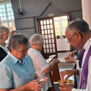 JUBILEU DE 50 ANOS DE CONSAGRAÇÃO RELIGIOSA DA IRMÃ MARIA CLEIDE