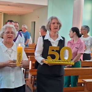 JUBILEU DE 50 ANOS DE CONSAGRAÇÃO RELIGIOSA DA IRMÃ MARIA CLEIDE