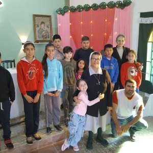 TRABALHOS MISSIONÁRIOS DAS IRMÃS DA COMUNIDADE VIRGEN DEL PILAR - PARAGUAI