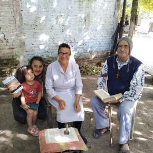 TRABALHOS MISSIONÁRIOS DAS IRMÃS DA COMUNIDADE VIRGEN DEL PILAR - PARAGUAI