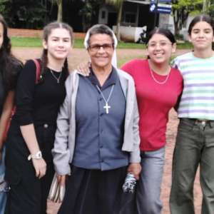 TRABALHOS MISSIONÁRIOS DAS IRMÃS DA COMUNIDADE VIRGEN DEL PILAR - PARAGUAI