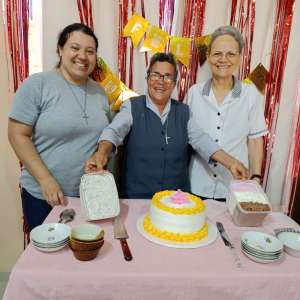 TRABALHOS MISSIONÁRIOS DAS IRMÃS DA COMUNIDADE VIRGEN DEL PILAR - PARAGUAI
