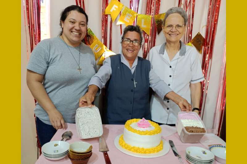 TRABALHOS MISSIONÁRIOS DAS IRMÃS DA COMUNIDADE VIRGEN DEL PILAR - PARAGUAI