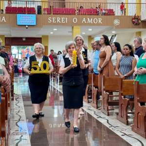 JUBILEU DE 50 ANOS DE CONSAGRAÇÃO RELIGIOSA DA IRMÃ MARIA APARECIDA