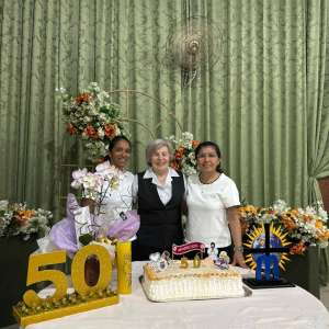 JUBILEU DE 50 ANOS DE CONSAGRAÇÃO RELIGIOSA DA IRMÃ MARIA APARECIDA