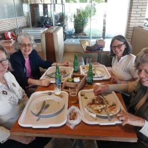 TRABALHOS MISSIONÁRIOS DAS IRMÃS DA COMUNIDADE SAN MIGUEL DE LAS MISIONES - PARAGUAI