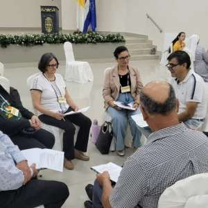 TRABALHOS MISSIONÁRIOS DAS IRMÃS DA COMUNIDADE SAN MIGUEL DE LAS MISIONES - PARAGUAI