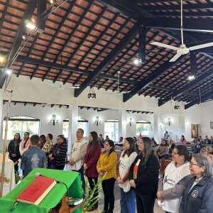 TRABALHOS MISSIONÁRIOS DAS IRMÃS DA COMUNIDADE SAN MIGUEL DE LAS MISIONES - PARAGUAI