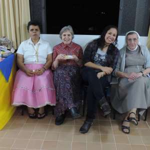 UMA FESTA CAIPIRA PRA LÁ DE ANIMADA!