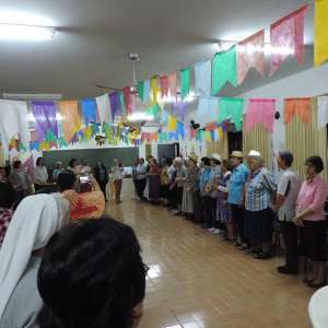 UMA FESTA CAIPIRA PRA LÁ DE ANIMADA!