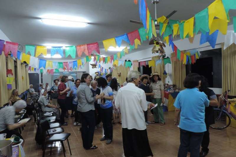 UMA FESTA CAIPIRA PRA LÁ DE ANIMADA!