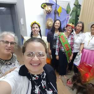 UMA FESTA CAIPIRA PRA LÁ DE ANIMADA!