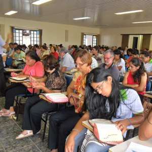 POR TRÁS DA PALAVRA