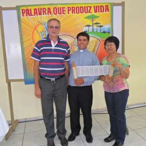 POR TRÁS DA PALAVRA