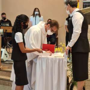 PROFISSÃO RELIGIOSA