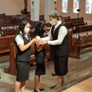 PROFISSÃO RELIGIOSA