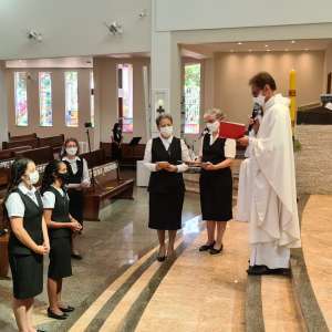 PROFISSÃO RELIGIOSA