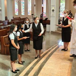 PROFISSÃO RELIGIOSA