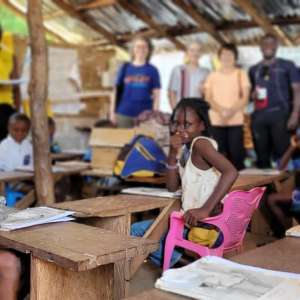 IRMÃ MARIA HELENA TEIXEIRA E IRMÃ ZILDA MARIA VIAJAM PARA A ÁFRICA