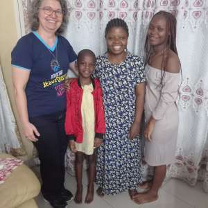 IRMÃ MARIA HELENA TEIXEIRA E IRMÃ ZILDA MARIA VIAJAM PARA A ÁFRICA