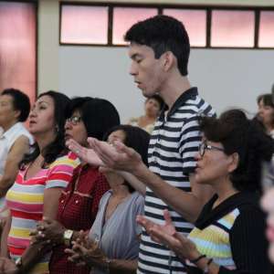 TRÍDUO EM PREPARAÇÃO À PROFISSÃO RELIGIOSA DA NOVIÇA KÊISE CABRAL