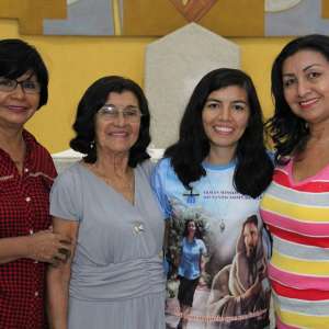 TRÍDUO EM PREPARAÇÃO À PROFISSÃO RELIGIOSA DA NOVIÇA KÊISE CABRAL