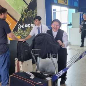 IRMÃ M. AUGUSTA E IRMÃ M. ÂNGELA CRUZ RETORNAM AO BRASIL