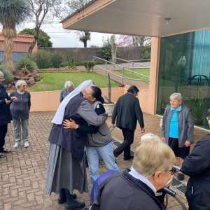 JUBILEU DA NOSSA CONGREGAÇÃO: VISITA DA MADRE GERAL E DA VICE-GERAL.