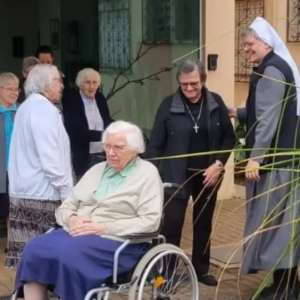 JUBILEU DA NOSSA CONGREGAÇÃO: VISITA DA MADRE GERAL E DA VICE-GERAL.